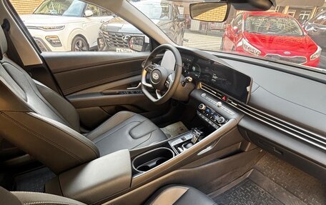 Hyundai Elantra, 2025 год, 2 190 000 рублей, 19 фотография