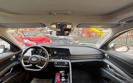 Hyundai Elantra, 2025 год, 2 190 000 рублей, 14 фотография