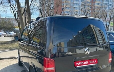 Volkswagen Multivan T5, 2011 год, 1 780 000 рублей, 2 фотография