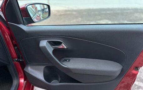 Volkswagen Polo VI (EU Market), 2011 год, 1 290 000 рублей, 38 фотография