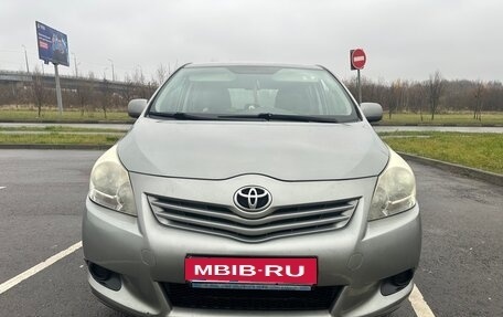 Toyota Verso I, 2010 год, 1 150 000 рублей, 3 фотография