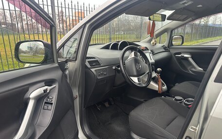 Toyota Verso I, 2010 год, 1 150 000 рублей, 13 фотография