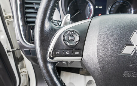 Mitsubishi Outlander III рестайлинг 3, 2014 год, 2 249 000 рублей, 17 фотография