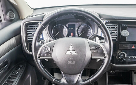 Mitsubishi Outlander III рестайлинг 3, 2014 год, 2 249 000 рублей, 16 фотография