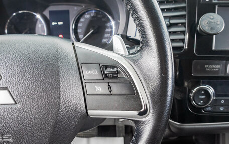 Mitsubishi Outlander III рестайлинг 3, 2014 год, 2 249 000 рублей, 18 фотография