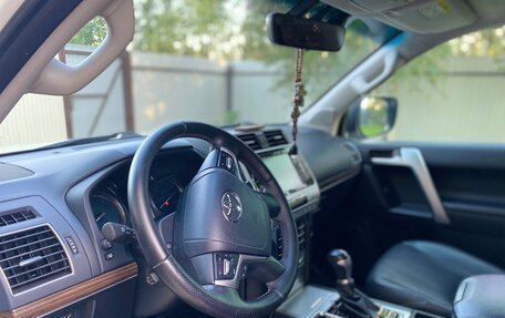 Toyota Land Cruiser Prado 150 рестайлинг 2, 2018 год, 5 100 000 рублей, 11 фотография