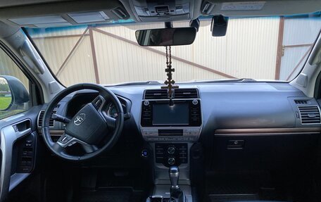 Toyota Land Cruiser Prado 150 рестайлинг 2, 2018 год, 5 100 000 рублей, 18 фотография