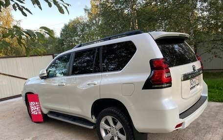 Toyota Land Cruiser Prado 150 рестайлинг 2, 2018 год, 5 100 000 рублей, 8 фотография