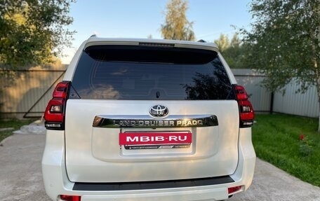 Toyota Land Cruiser Prado 150 рестайлинг 2, 2018 год, 5 100 000 рублей, 7 фотография