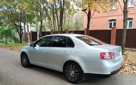 Volkswagen Jetta VI, 2008 год, 715 000 рублей, 5 фотография