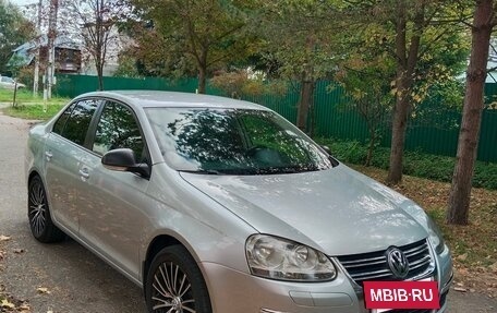 Volkswagen Jetta VI, 2008 год, 715 000 рублей, 3 фотография