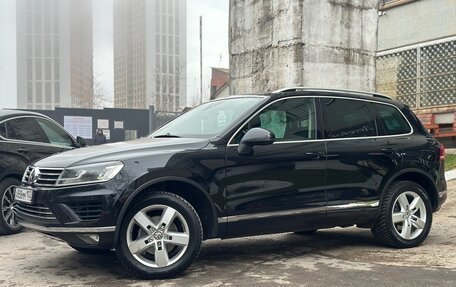 Volkswagen Touareg III, 2015 год, 2 850 000 рублей, 3 фотография