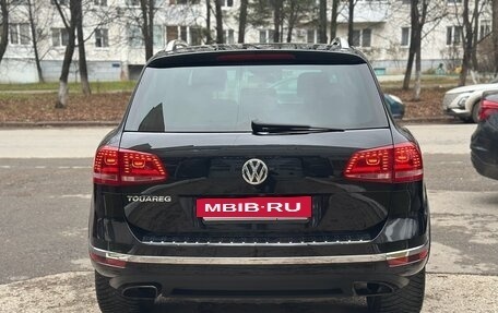 Volkswagen Touareg III, 2015 год, 2 850 000 рублей, 7 фотография