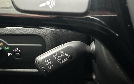 Volkswagen Touareg III, 2015 год, 2 850 000 рублей, 30 фотография