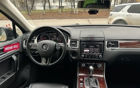 Volkswagen Touareg III, 2015 год, 2 850 000 рублей, 18 фотография