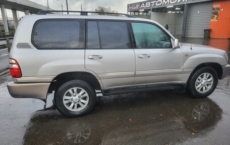 Toyota Land Cruiser 100 рестайлинг 2, 2002 год, 2 655 000 рублей, 4 фотография