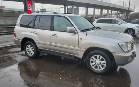 Toyota Land Cruiser 100 рестайлинг 2, 2002 год, 2 655 000 рублей, 3 фотография