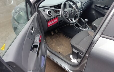 Renault Kaptur I рестайлинг, 2022 год, 2 300 000 рублей, 10 фотография