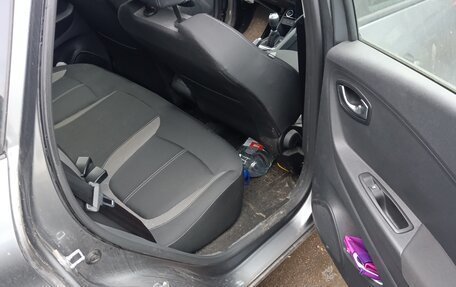 Renault Kaptur I рестайлинг, 2022 год, 2 300 000 рублей, 15 фотография