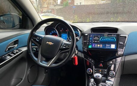 Chevrolet Cruze II, 2010 год, 650 000 рублей, 12 фотография