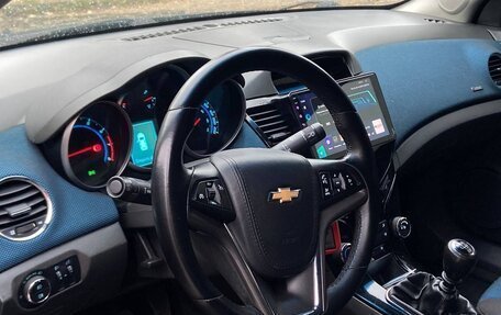 Chevrolet Cruze II, 2010 год, 650 000 рублей, 11 фотография