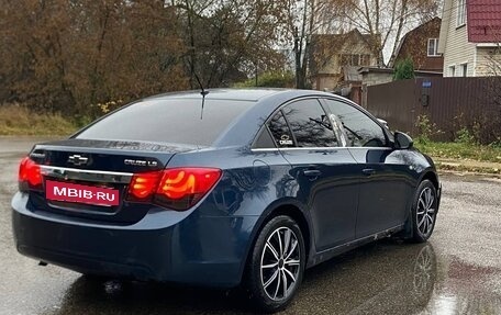 Chevrolet Cruze II, 2010 год, 650 000 рублей, 4 фотография