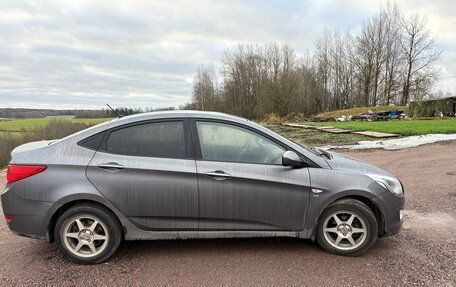 Hyundai Solaris II рестайлинг, 2014 год, 740 000 рублей, 4 фотография