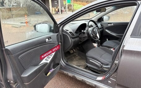 Hyundai Solaris II рестайлинг, 2014 год, 740 000 рублей, 2 фотография