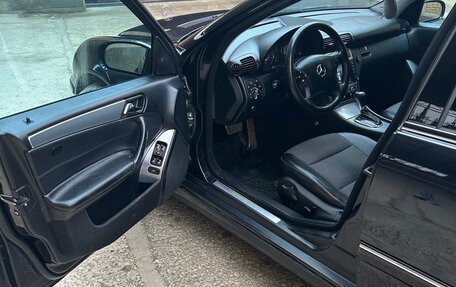 Mercedes-Benz C-Класс, 2005 год, 750 000 рублей, 17 фотография