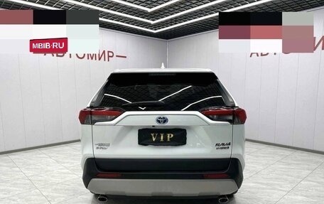 Toyota RAV4, 2021 год, 3 900 000 рублей, 8 фотография