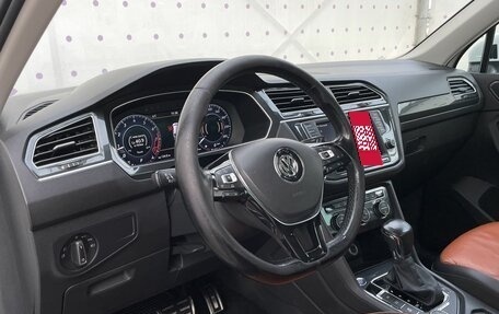 Volkswagen Tiguan II, 2017 год, 2 360 000 рублей, 15 фотография