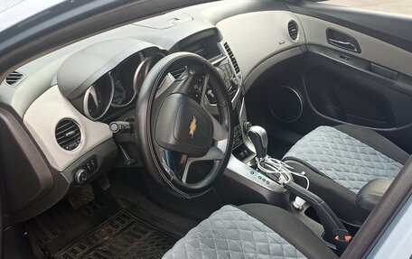 Chevrolet Cruze II, 2011 год, 650 000 рублей, 12 фотография