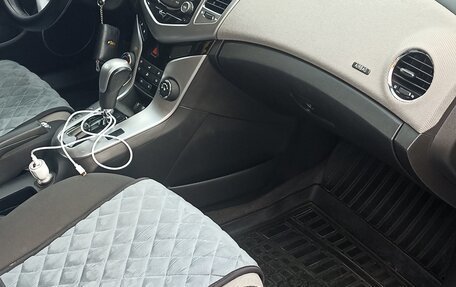 Chevrolet Cruze II, 2011 год, 650 000 рублей, 10 фотография