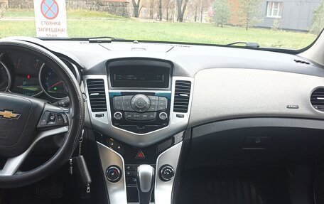 Chevrolet Cruze II, 2011 год, 650 000 рублей, 15 фотография