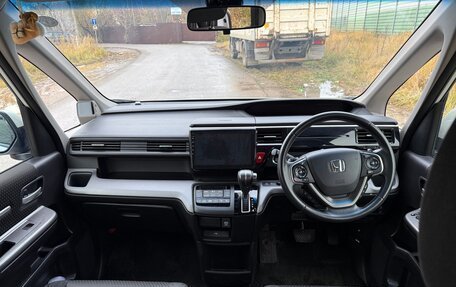 Honda Stepwgn IV, 2019 год, 2 225 000 рублей, 12 фотография