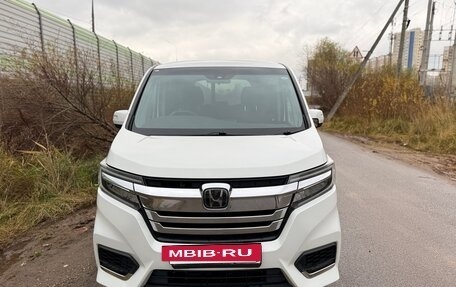 Honda Stepwgn IV, 2019 год, 2 225 000 рублей, 2 фотография