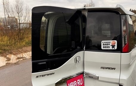 Honda Stepwgn IV, 2019 год, 2 225 000 рублей, 6 фотография