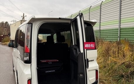 Honda Stepwgn IV, 2019 год, 2 225 000 рублей, 5 фотография