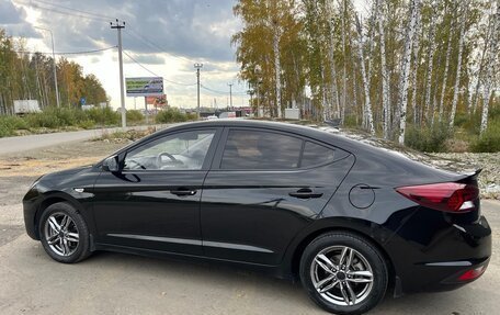 Hyundai Elantra VI рестайлинг, 2019 год, 1 550 000 рублей, 4 фотография