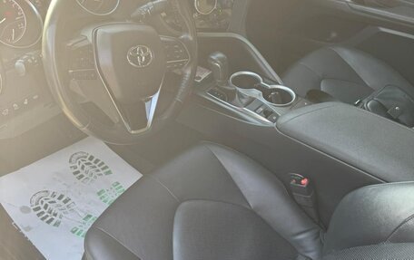 Toyota Camry, 2021 год, 3 250 000 рублей, 9 фотография