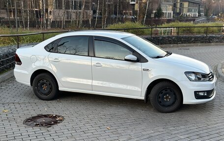 Volkswagen Polo VI (EU Market), 2018 год, 1 100 000 рублей, 2 фотография