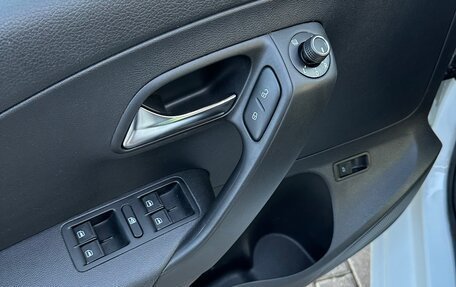 Volkswagen Polo VI (EU Market), 2018 год, 1 100 000 рублей, 16 фотография