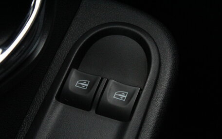 Nissan Terrano III, 2019 год, 1 745 000 рублей, 10 фотография