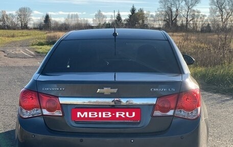 Chevrolet Cruze II, 2010 год, 620 000 рублей, 5 фотография