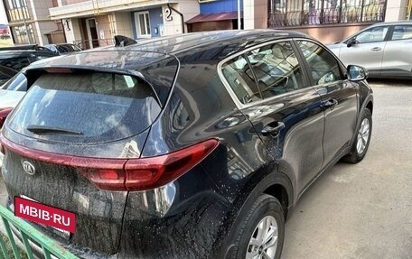 KIA Sportage IV рестайлинг, 2019 год, 1 990 000 рублей, 5 фотография
