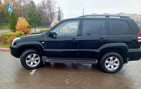 Toyota Land Cruiser Prado 120 рестайлинг, 2006 год, 2 400 000 рублей, 10 фотография