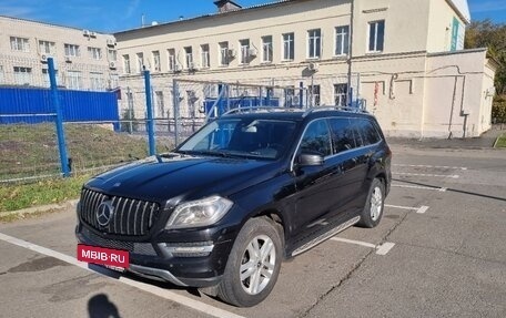 Mercedes-Benz GL-Класс, 2013 год, 2 700 000 рублей, 2 фотография