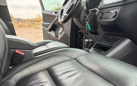 Volkswagen Tiguan I, 2010 год, 1 025 000 рублей, 2 фотография