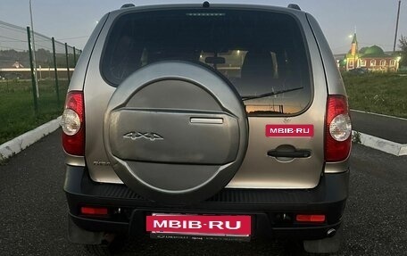 Chevrolet Niva I рестайлинг, 2018 год, 620 000 рублей, 5 фотография