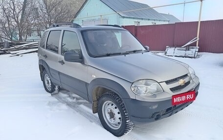 Chevrolet Niva I рестайлинг, 2018 год, 620 000 рублей, 24 фотография
